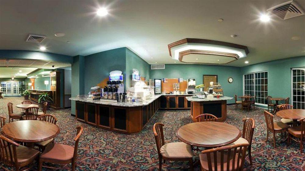 Holiday Inn Express Grand Rapids Southwest By Ihg Грандвіл Екстер'єр фото