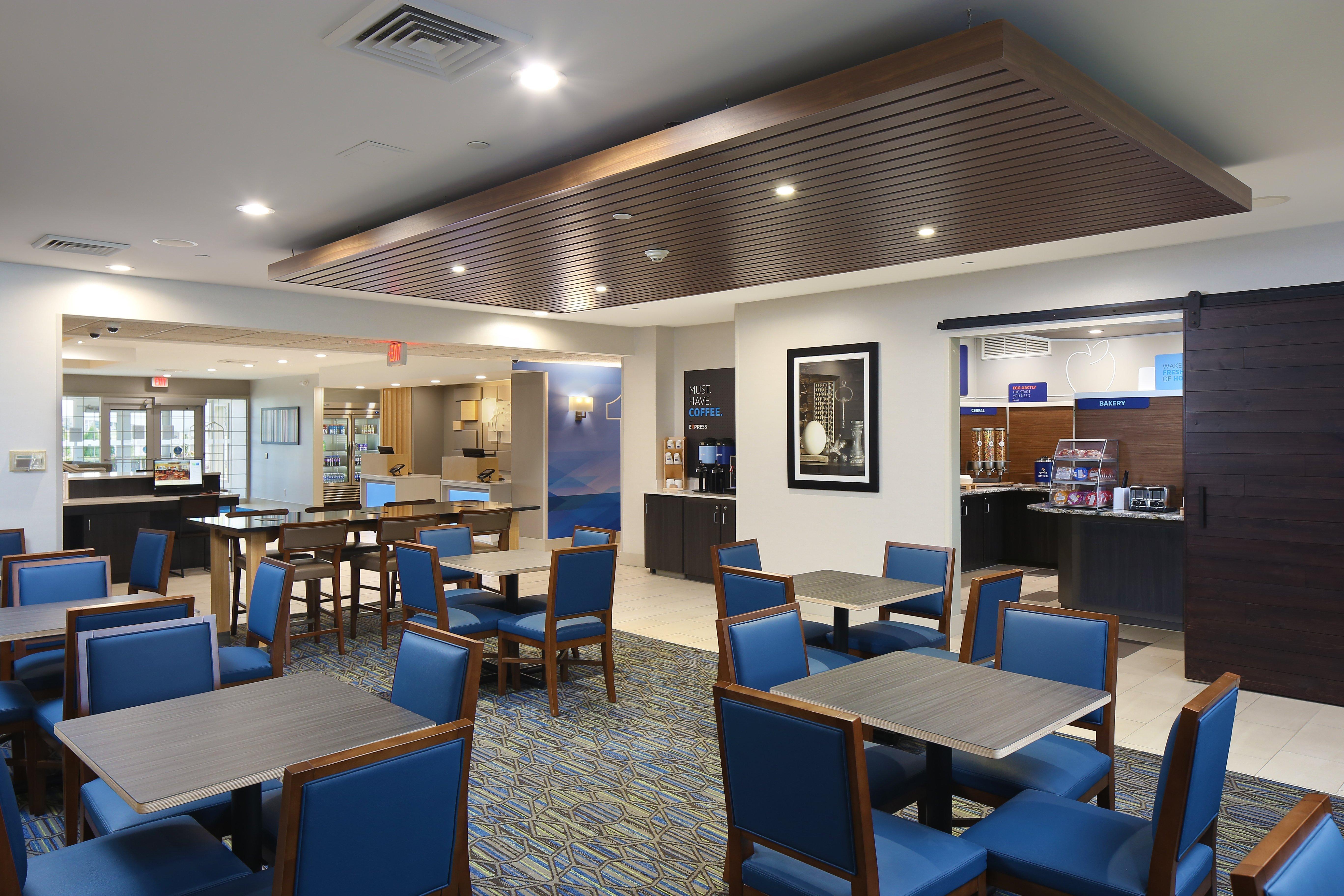Holiday Inn Express Grand Rapids Southwest By Ihg Грандвіл Екстер'єр фото