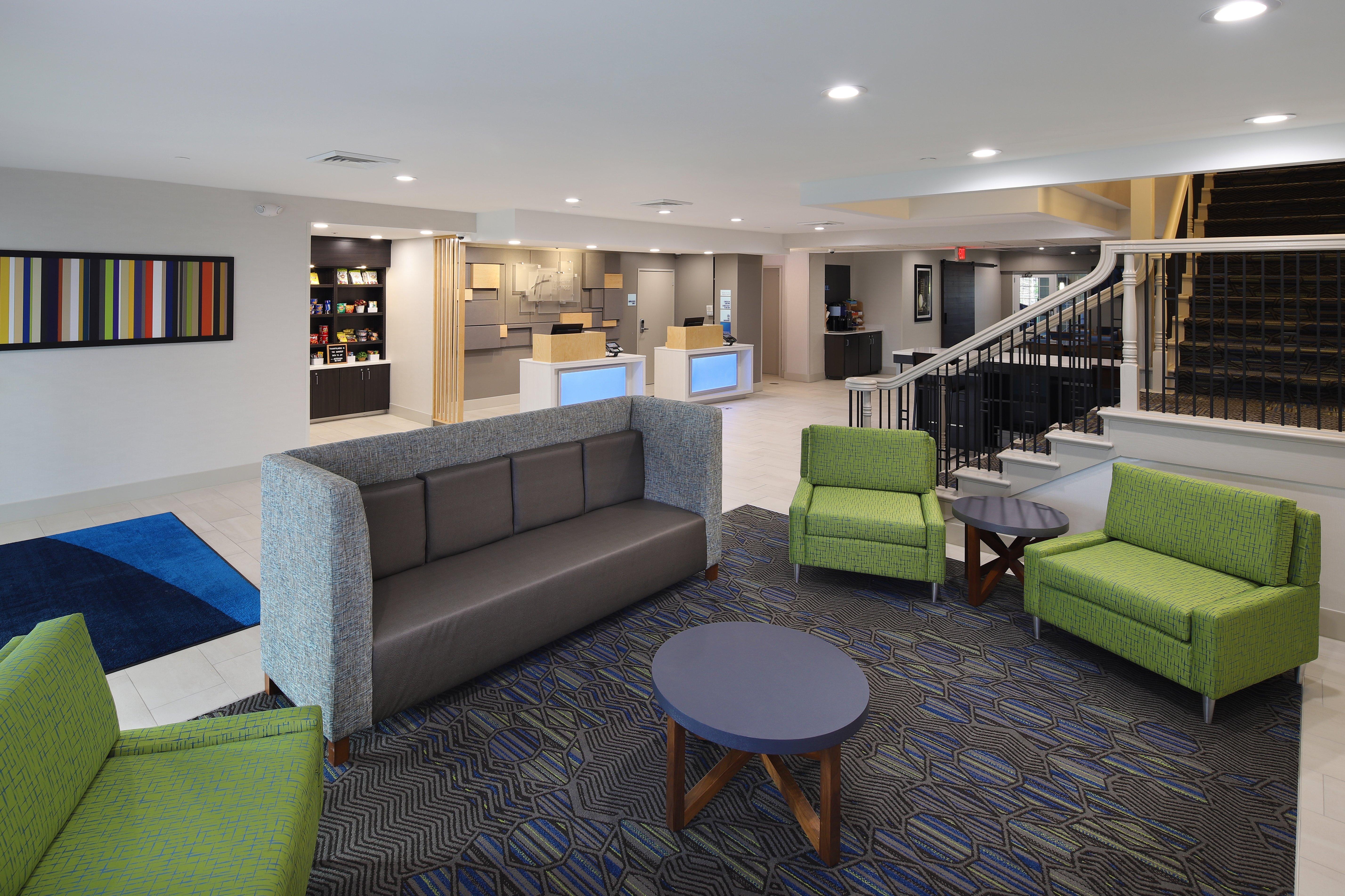 Holiday Inn Express Grand Rapids Southwest By Ihg Грандвіл Екстер'єр фото